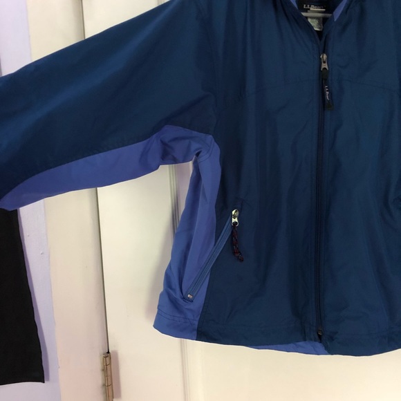 LL Bean Windbreaker Rain Coat *New Condition* - Picture 2 of 8